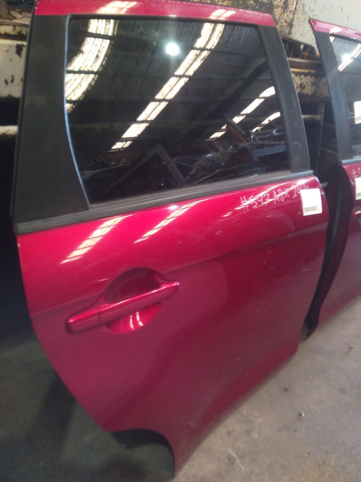 View Auto part Right Rear Door Sliding Mitsubishi Asx 2020