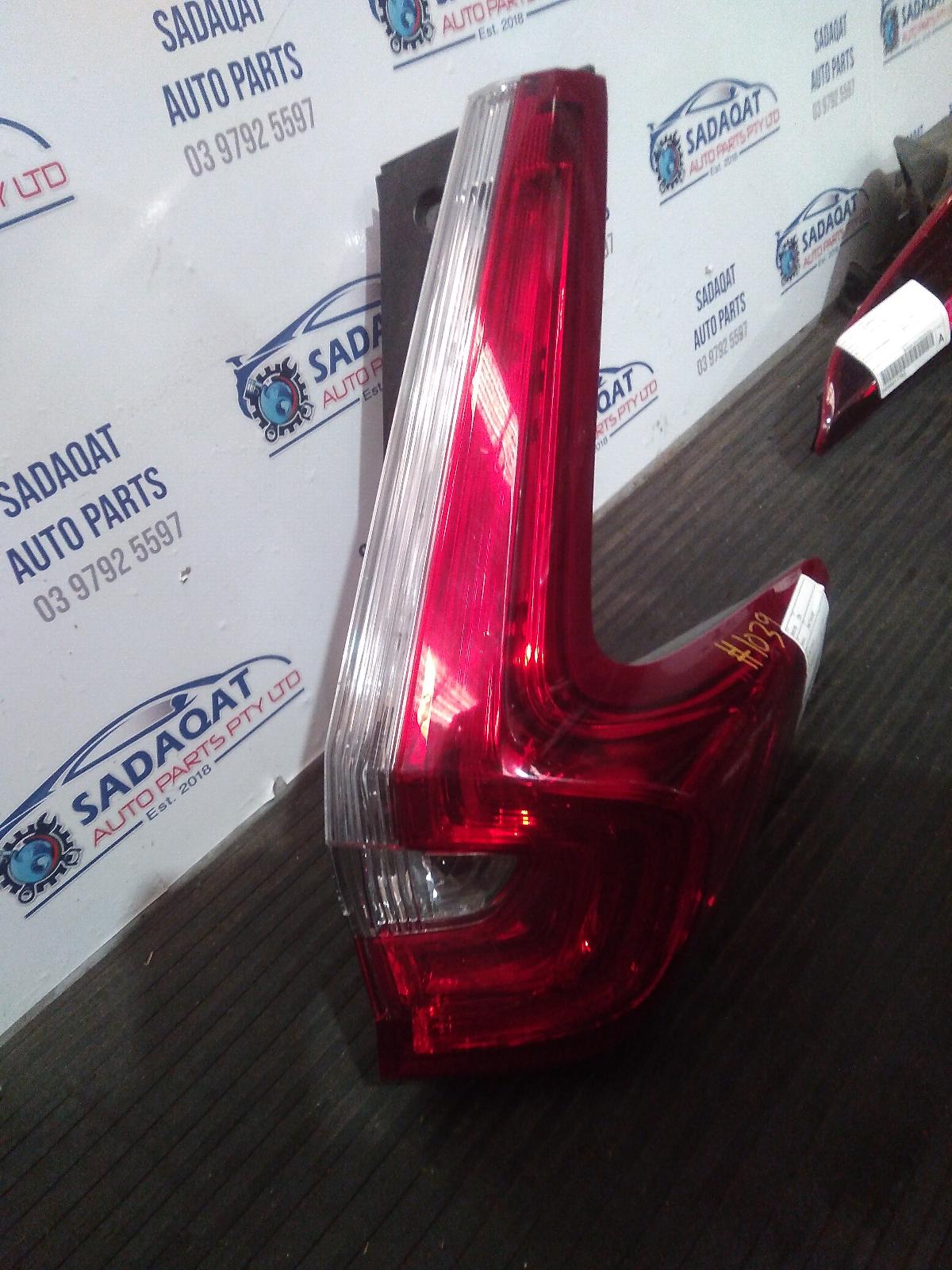 View Auto part Right Taillight Honda Crv 2018