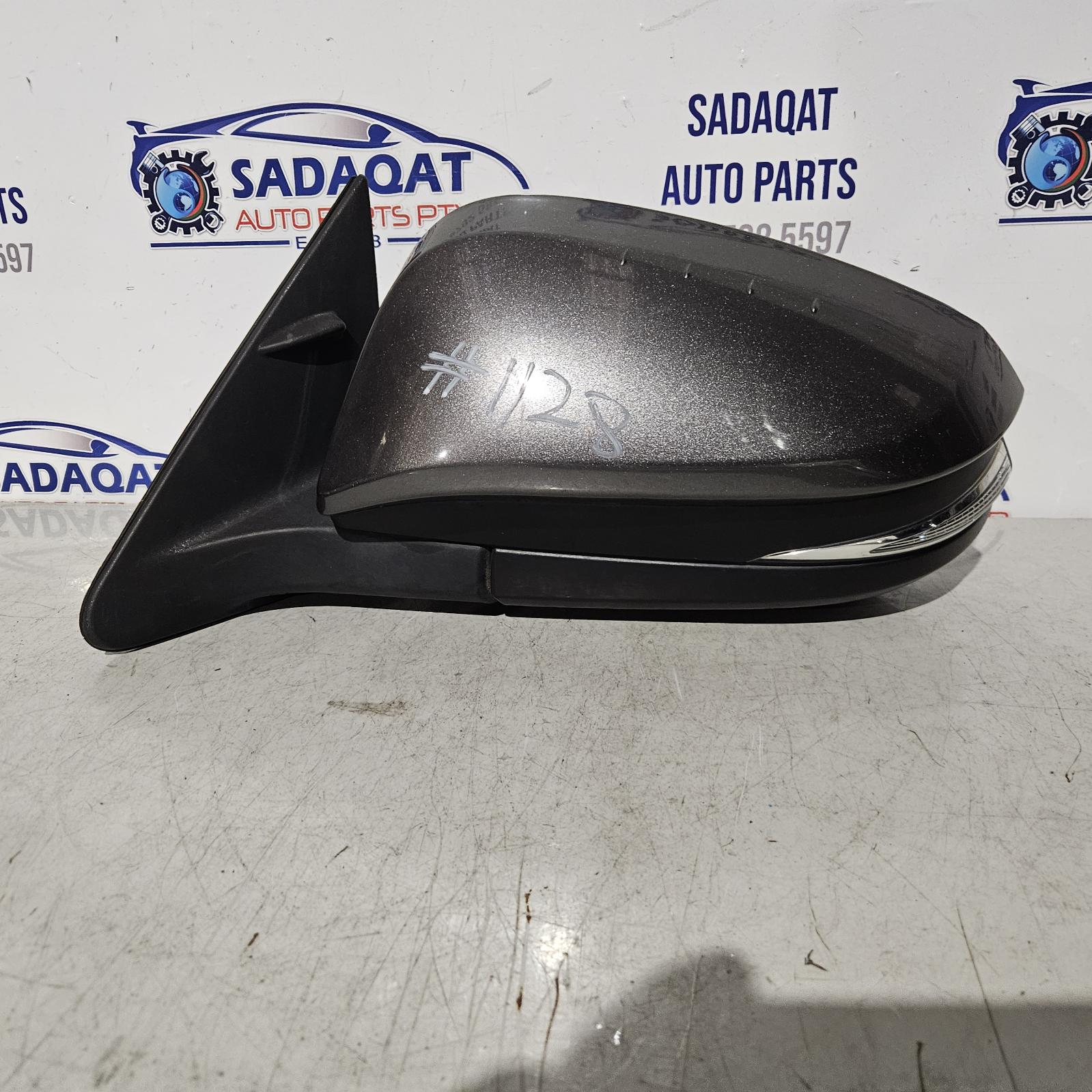 2018 Toyota Kluger Left Door Mirror View Auto part Left Door Mirror Toyota Kluger 2018