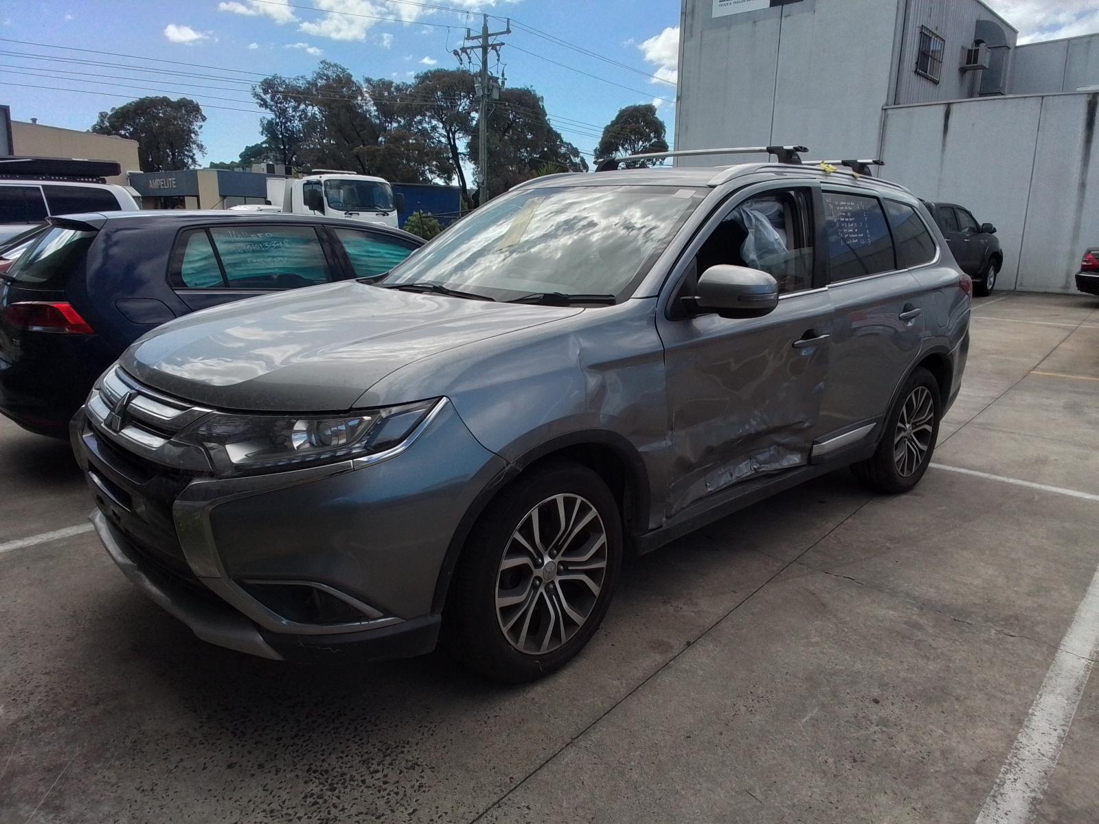 2015 Mitsubishi Outlander Front Bumper View Auto part Front Bumper Mitsubishi Outlander 2015