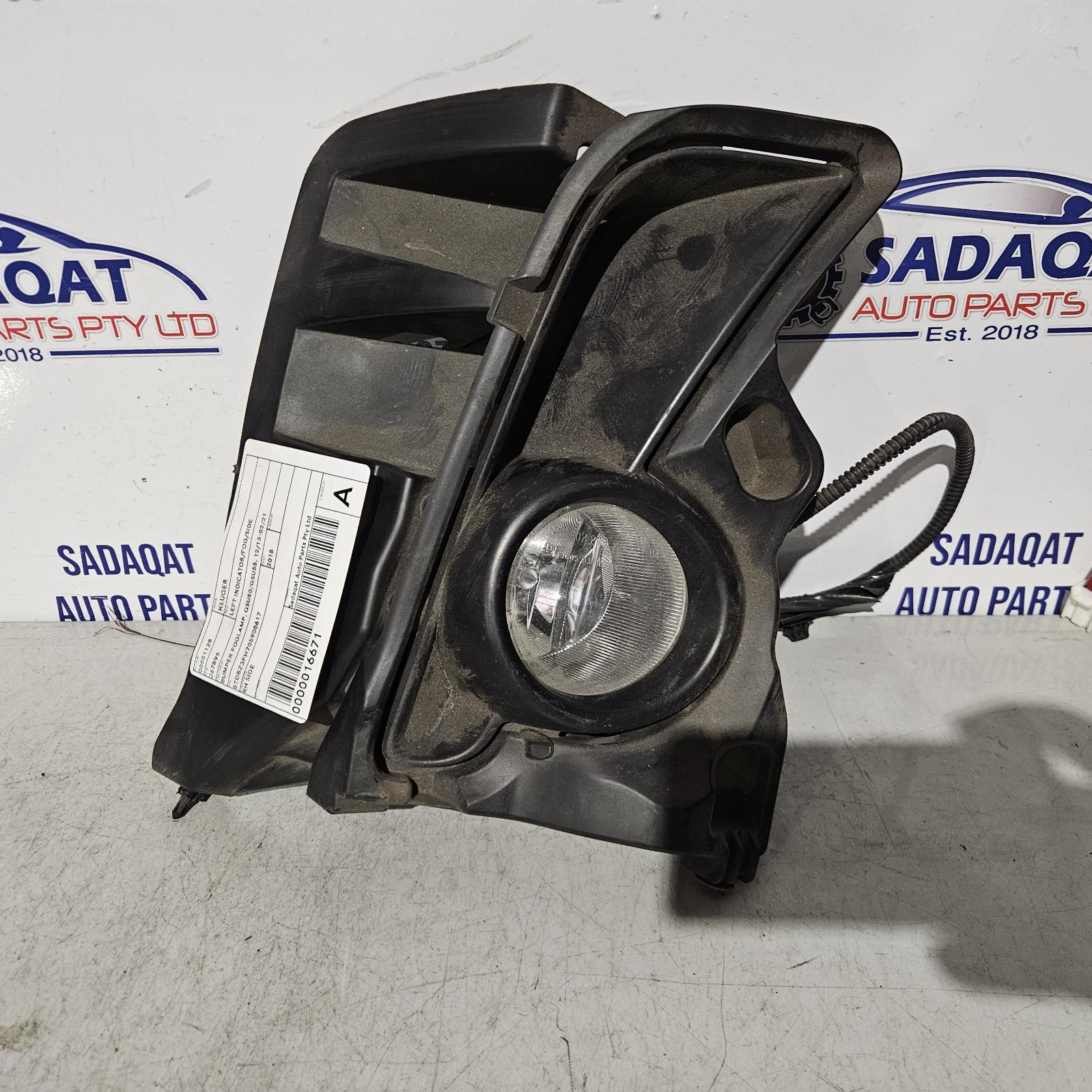 View Auto part Left Indicator/Fog/Side Toyota Kluger 2018